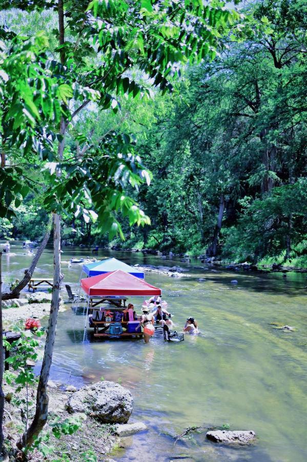 Son'S Guadalupe Glamping Tents - Adorable Riverside Glamping Tents Perfect A Family Getaway! New Braunfels Eksteriør bilde