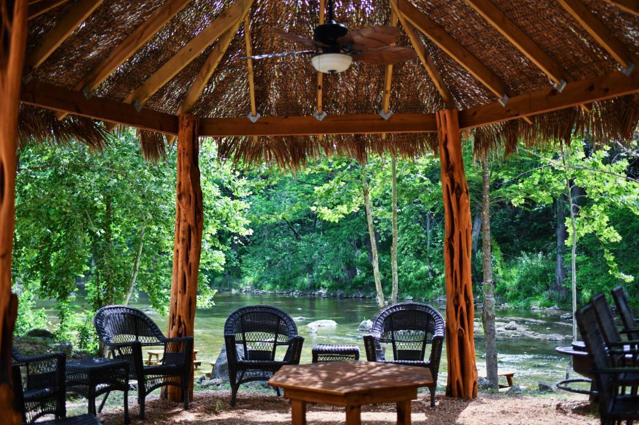 Son'S Guadalupe Glamping Tents - Adorable Riverside Glamping Tents Perfect A Family Getaway! New Braunfels Eksteriør bilde