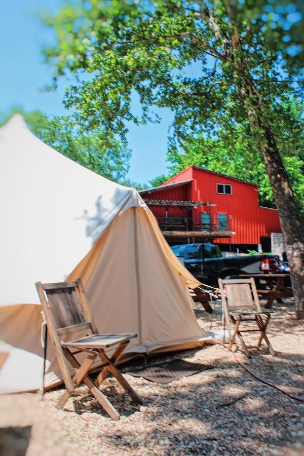 Son'S Guadalupe Glamping Tents - Adorable Riverside Glamping Tents Perfect A Family Getaway! New Braunfels Eksteriør bilde